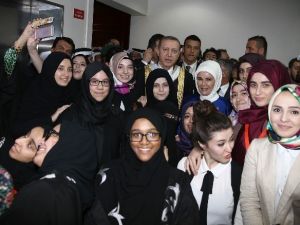 Cumhurbaşkanı Erdoğan, Katar’da Yunus Emre Enstitüsü’nün Açılışını Yaptı