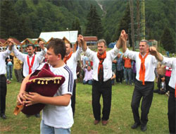 Ayder Tulumla Şenlendi