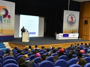 Omü’de Devrim Otomobili Konferansı