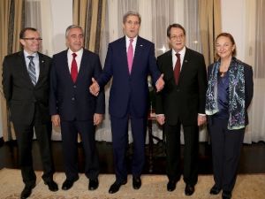 Kerry Kıbrıslı Liderlerle Yemekte Bir Araya Geldi