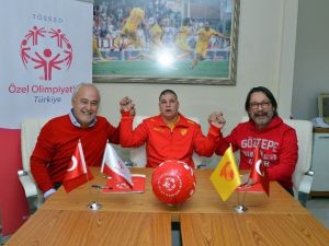 Göztepe’den “Özel” Anlaşma