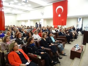 Kadınlar Kaybede Kaybede Kazanmayı Öğreniyor