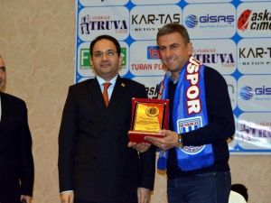 Hamza Hamzaoğlu: "Bir Süre Çalışmayı Düşünmüyorum"