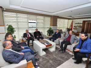 Rusya’da Gözaltına Alınan İşadamlarına Geçmiş Olsun Ziyareti