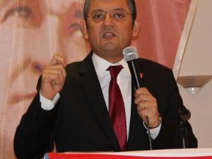 Chp Grup Başkanvekili Özel: "Türkiye Karanlığa Doğru Çekilmeye Çalışılıyor"
