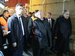 Aziz Yıldırım Gazetecilere Tepki Gösterdi