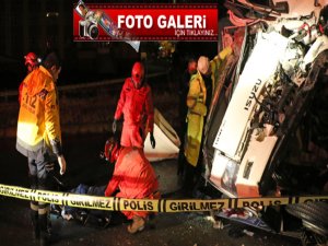 Rize'de Kamyon Yön Levhasına Çarptı: 1 Ölü, 1 Yaralı