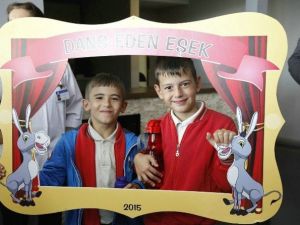 5 Bin Çocuk Tiyatro İzledi