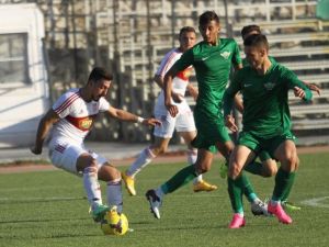 Akhisarlı Gençler, Sivasspor’a Direnemedi