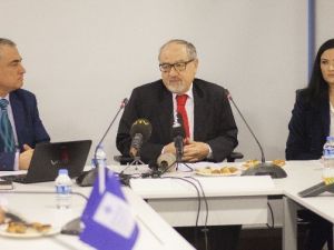 "Hazar Transit Koridoru Rusya’daki Kuzey Hattı’ndan Daha Kısa Daha Ucuz"