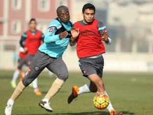Osmanlıspor, U21’le Hazırlandı