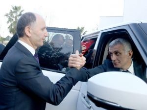Usta, Hacıosmanoğlu’nu Alkışlayarak Uğurladı