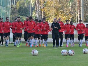 Alanyaspor, Adanaspor Maçı Hazırlıklarını Sürdürüyor