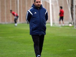 Ümit Özat Sosyal Medyadan Bombaladı