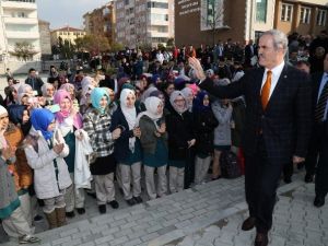 Büyükşehir İle Okullarda Kalite Yükseliyor