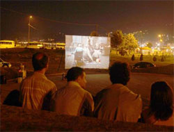 Yazlık Sinemada Yer Değişikliği