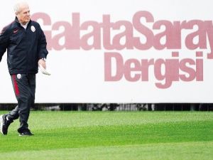 Mustafa Denizli: "İnşallah Avrupa Kupası Tekrar Nasip Olur"