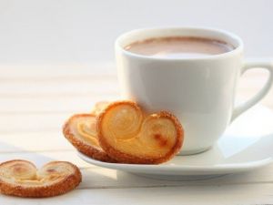 Diyetisyen Işın Sayın: "Çayın, Kahvenin Yanı Boş Kalsın"