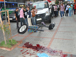 Kaldırımda İlginç Kaza