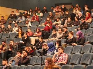 Saü’de “Geleceğin Teknoloji Dünyasında Gençliğimizin Rolü”isimli Etkinlik Düzenlendi