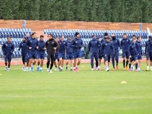 Medipol Başakşehir, Fenerbahçe Maçının Hazırlıklarını Sürdürüyor