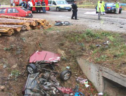 Gümüşhane'de Trafik Kazası: 2 Ölü, 5 Yaralı