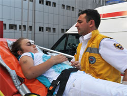 Düğün yolunda kaza 10 yaralı
