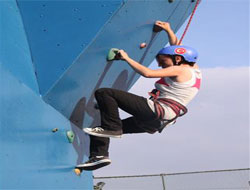 Bayanların Gücü Yetmedi!