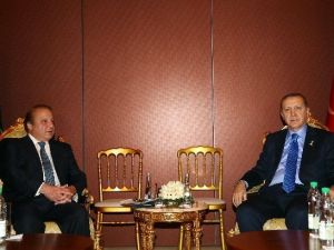 Erdoğan, Aşkabat’ta Navaz Şerif’i Kabul Etti