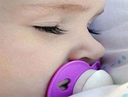 Emzikler bebeklere zarar veriyor