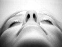 Ağız yerine burnunuzla nefes alın