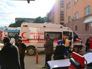 Tokat’ta Kamyon İle Minibüs Çarpıştı: 13 Yaralı