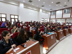 Başkan Toçoğlu Sakarya Üniversitesi Öğrencileri İle Bir Araya Geldi