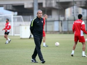 Karşıyaka’da Kemal Özdeş Dönemi Resmen Sona Erdi