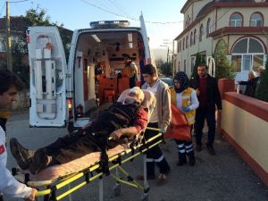Hatalı Sollama Kaza Getirdi: 4 Yaralı