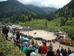 Çamlıhemşin'de muhtarlık seçimini Çakır kazandı