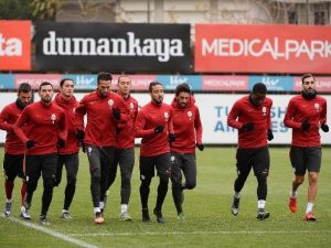 Galatasaray, Akhisar Belediyespor Maçının Hazırlıklarına Başladı