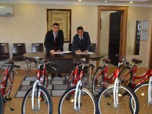 "Okullarda Fiziksel Aktivitenin Arttırılması" Projesi Protokolü İmzalandı