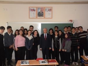 Rektör Gündoğan: “Bir Matematik Öğretmeni Bütün Hayatımı Değiştirdi”