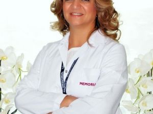 Dolgu Enjeksiyonu İle 30 Dakikada Ameliyatsız Genç Görünüm