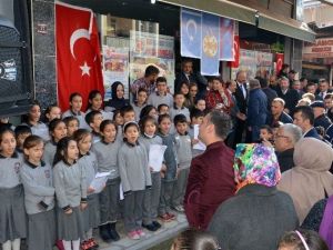 Başkan Gümrükçüoğlu;”bir Milletin Nasıl Bir Ve Bütün Olduğunu Göstermiş Oluyoruz”
