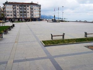 Alaçam Ve Yakakent Meydanlarına Kavuştu