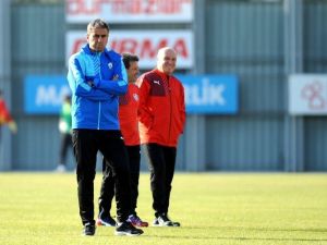 Hamzaoğlu, Üç İsme Neşter Vurdu