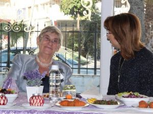 Karatay: “Zeytinyağı Anne Sütünün Aynısıdır”