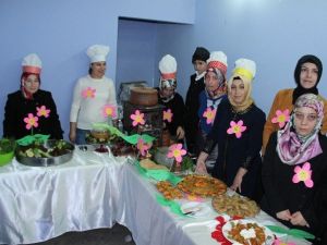 Öğrenci Velileri Yöresel Lezzetler İçin Yarıştı