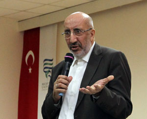 Abdurrahman Dilipak: “Yeryüzünde Açlık Çekenler Ümmetin Yetimidir"