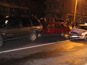 Alkollü Sürücü Zincirleme Kazaya Yol Açtı