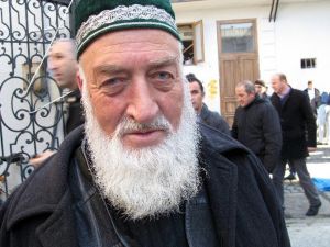 Batum’a Yeni Cami İçin İmza Kampanyası
