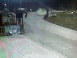 Otomobil Refüje Çıktı, O Anlar Kameraya Yansıdı
