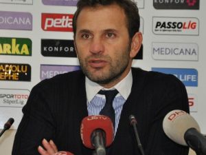 Okan Buruk: "Üç Puanı Hak Edecek Futbolu Ortaya Koyamadık"